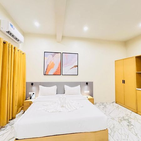 Ixoras Hotel Lemba Киншаса Экстерьер фото