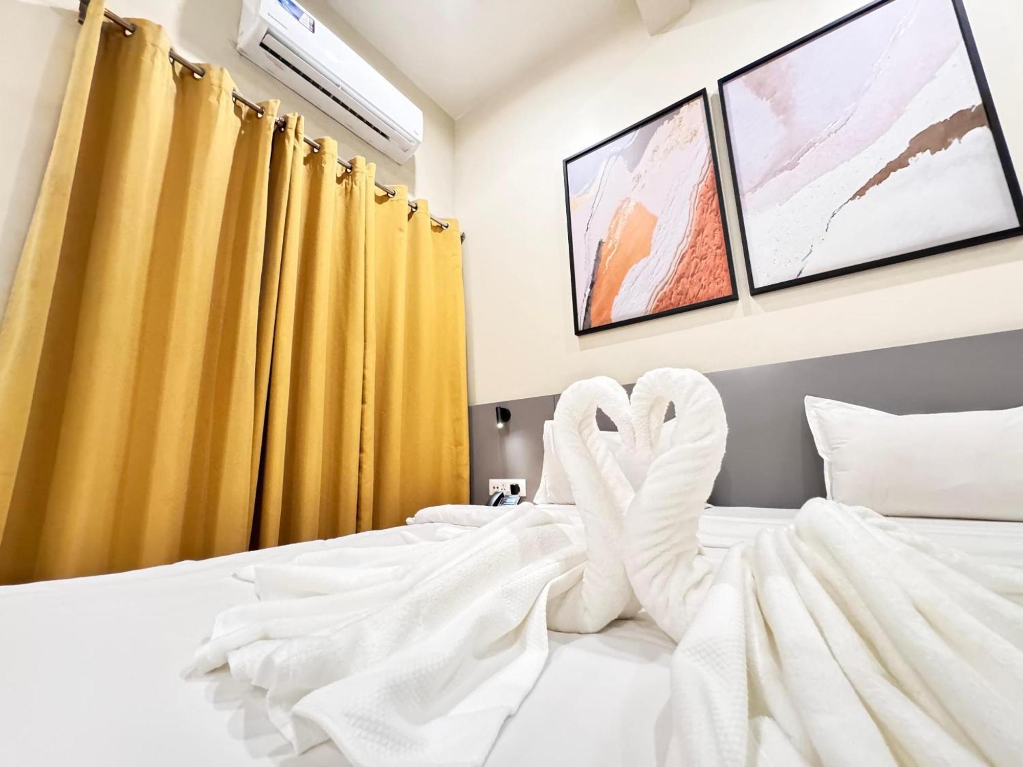 Ixoras Hotel Lemba Киншаса Экстерьер фото