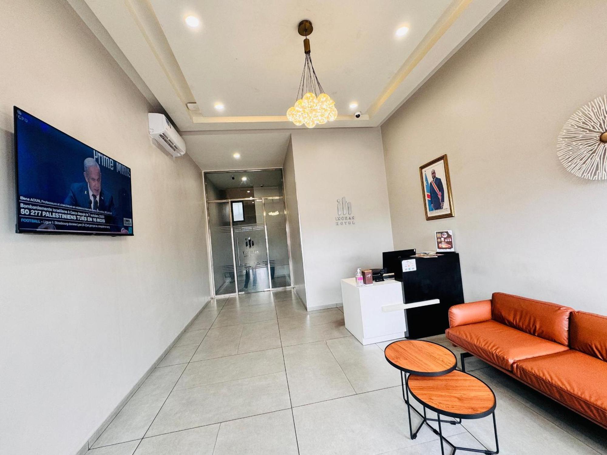 Ixoras Hotel Lemba Киншаса Экстерьер фото