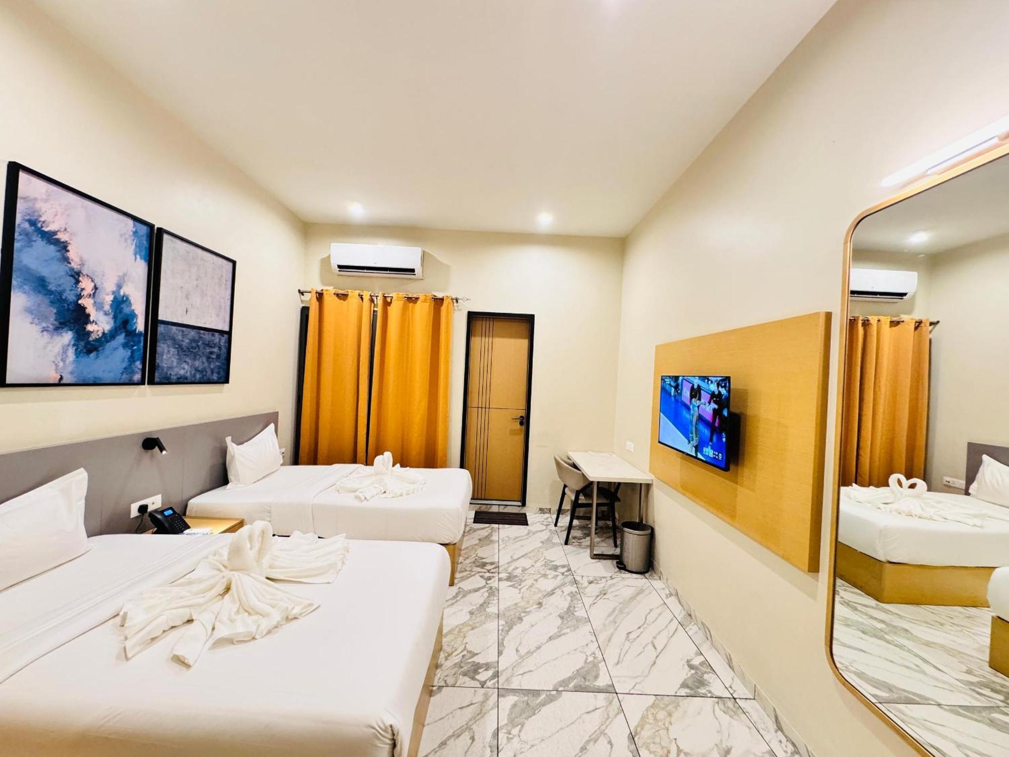 Ixoras Hotel Lemba Киншаса Экстерьер фото